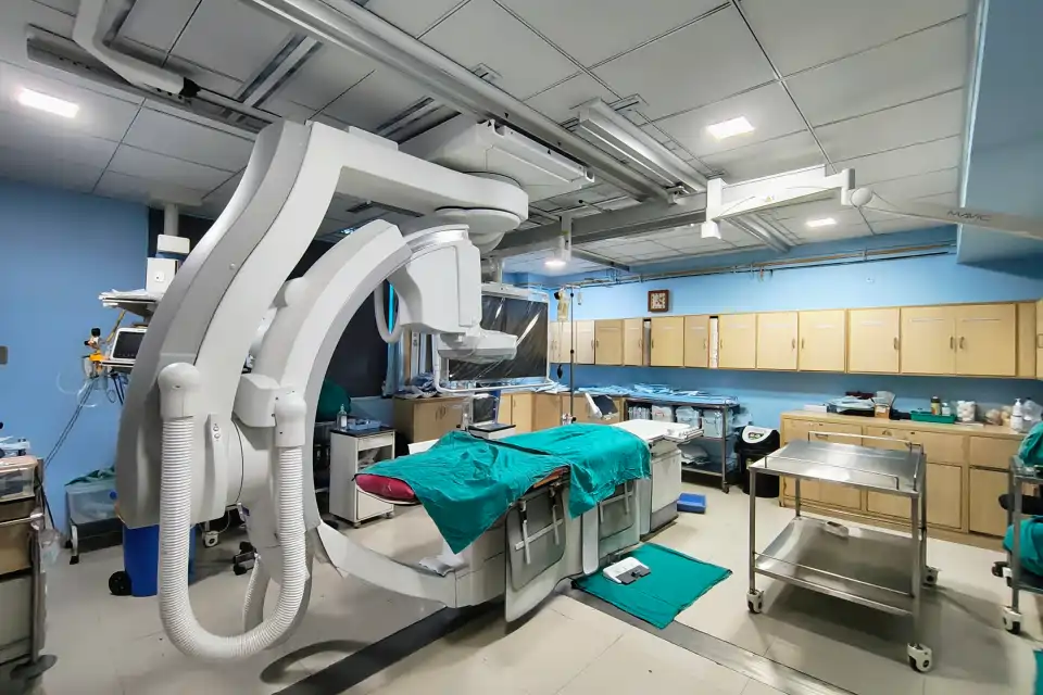 Global Heart Hospital Cardic Cath Lab 01