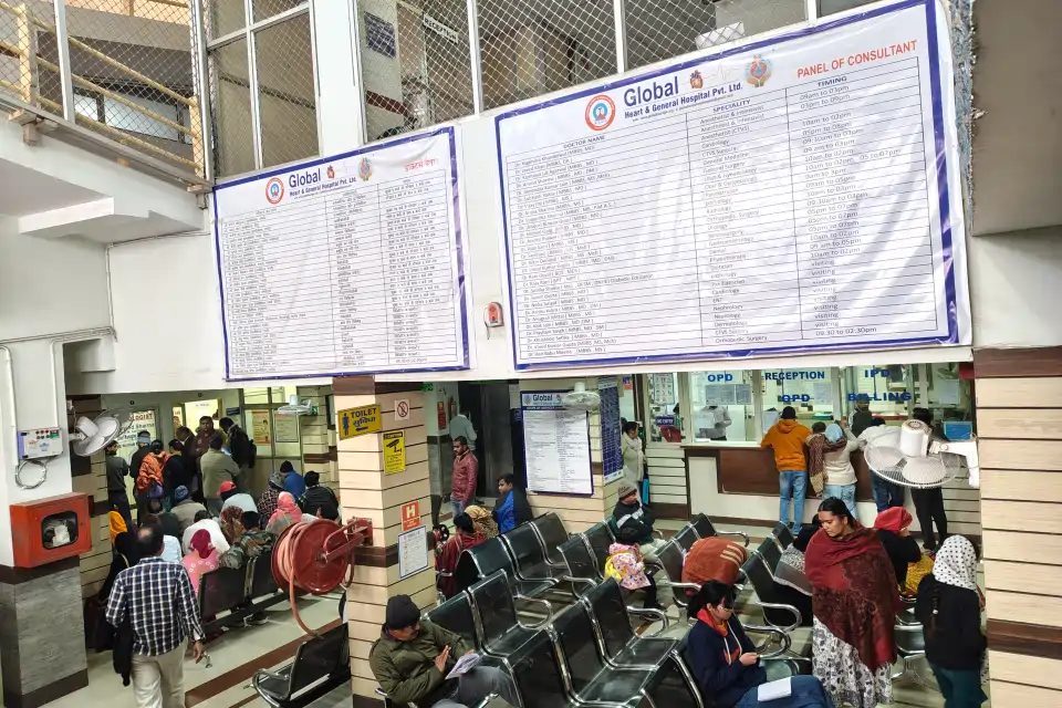 Global Heart Hospital Jaipur Reception 02