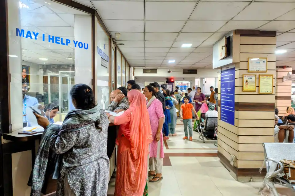 Global Heart Hospital Jaipur Reception 05