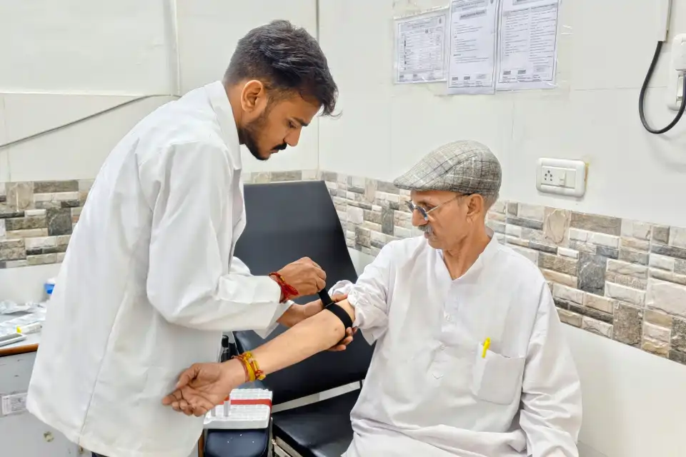 Global Heart Hospital Sample Room 03