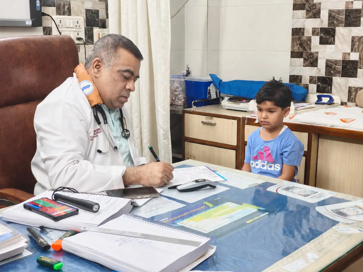 Dr Rizwan with patient6